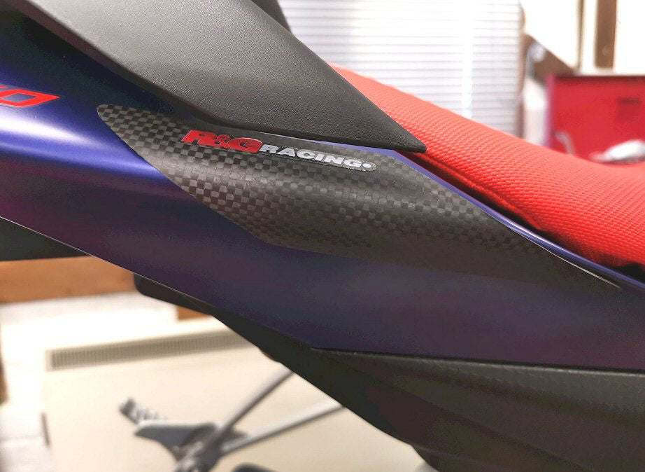 R&G Racing Carbon Fiber Rear Fairing Sliders - RGTLS0055CM