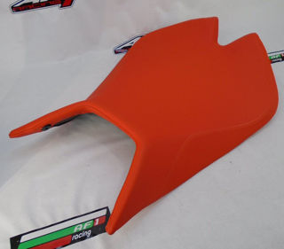 OEM Aprilia Saddle Red - 2B009898000C1