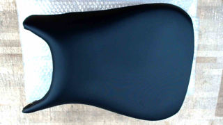 USED OEM Triumph Rider Seat, Heated - TU-T2313340